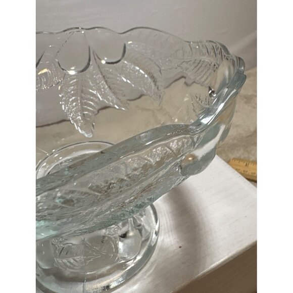 Vtg Glass Pedestal Bowl Embossed Leaf Pear Avacodo Fruit Design Teleflora 1985 - Picture 4 of 7